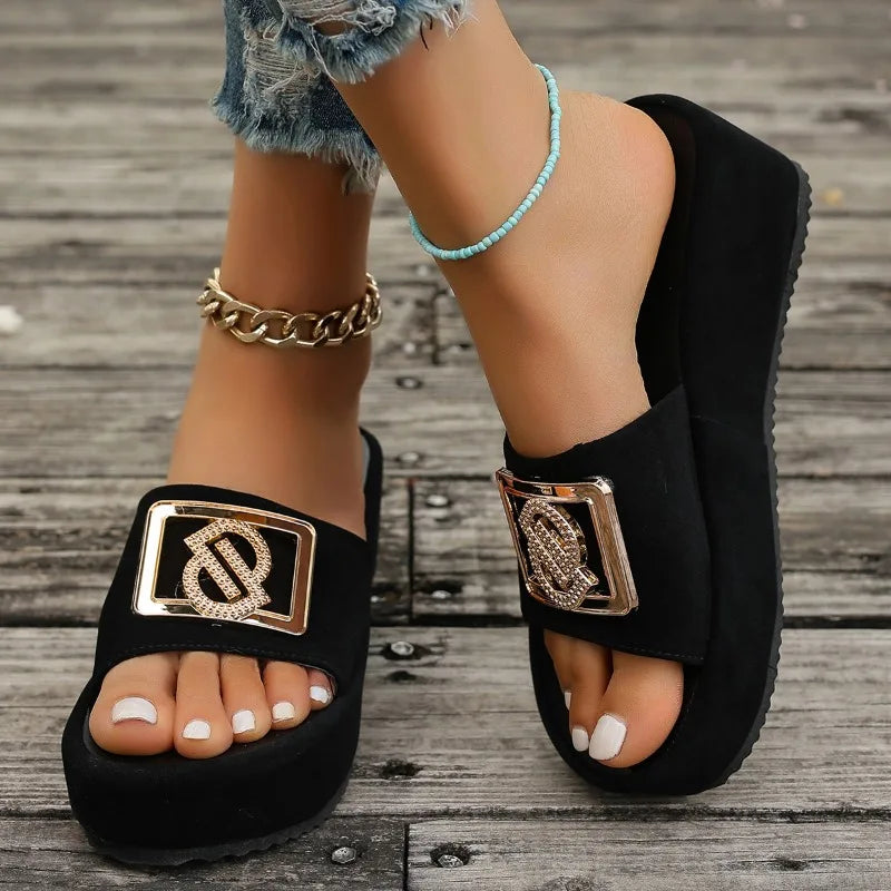 Pretty New Era Luxe Slides